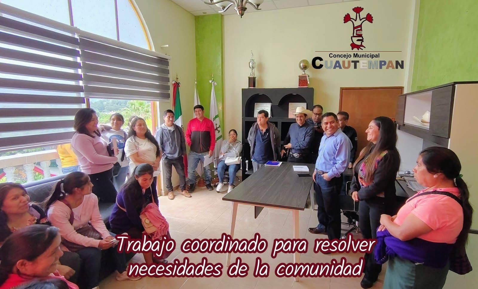 sostuvieron una reunión con los padres de familia del 3er grado de la primaria Rafael Jiménez