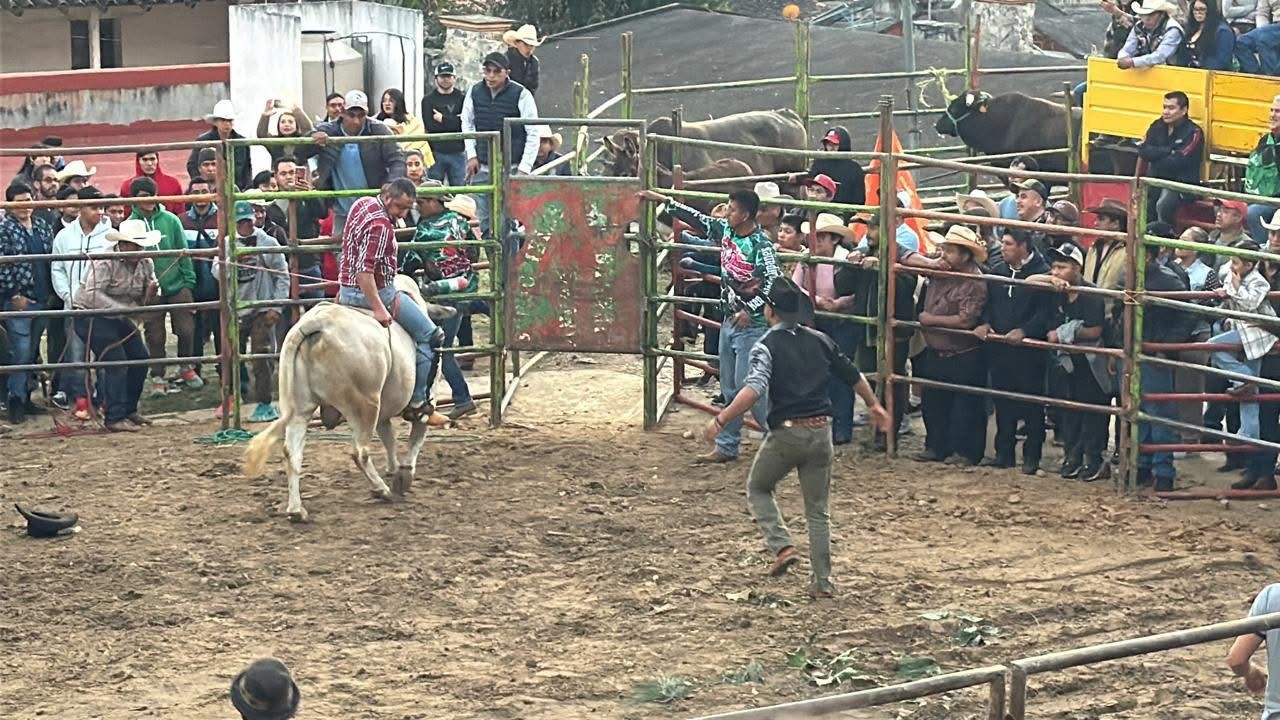 agradecimiento a todas las personas que se dieron cita en el jaripeo